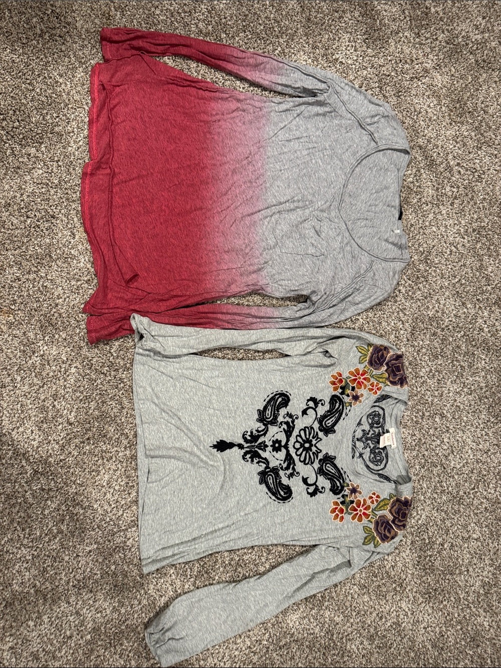Set of 2 long sleeve tops
